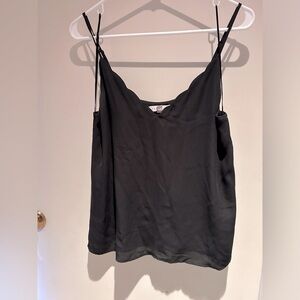 Women’s black top